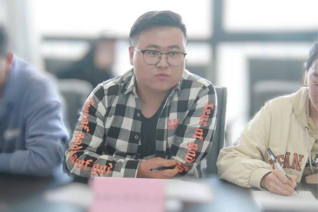 快手怎么投诉？教你轻松处理问题，维护权益